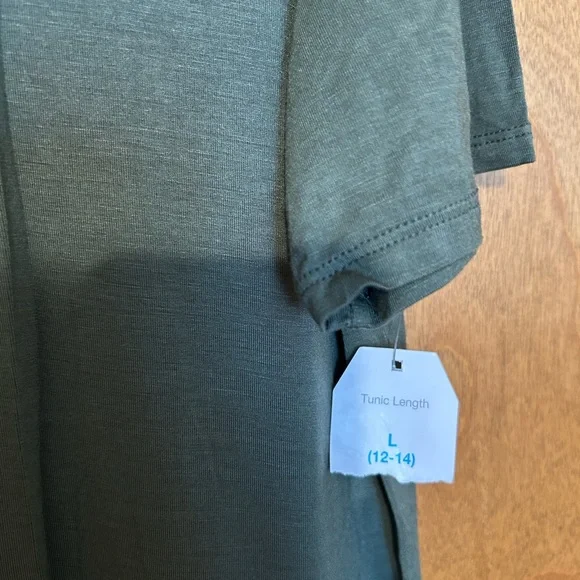 2 for 1 deal* NEW w/tags green short sleeve tee size L - Picture 3 of 5